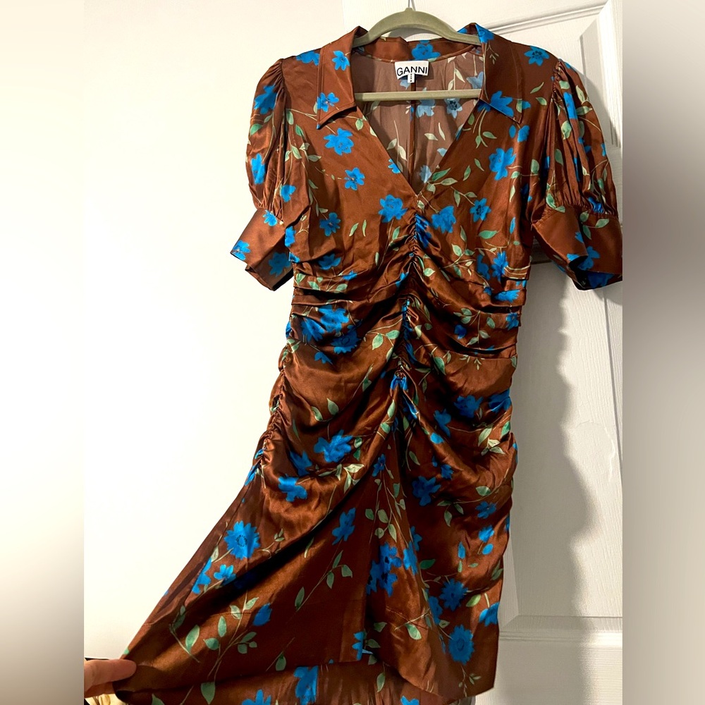 Gorgeous dress Ganni